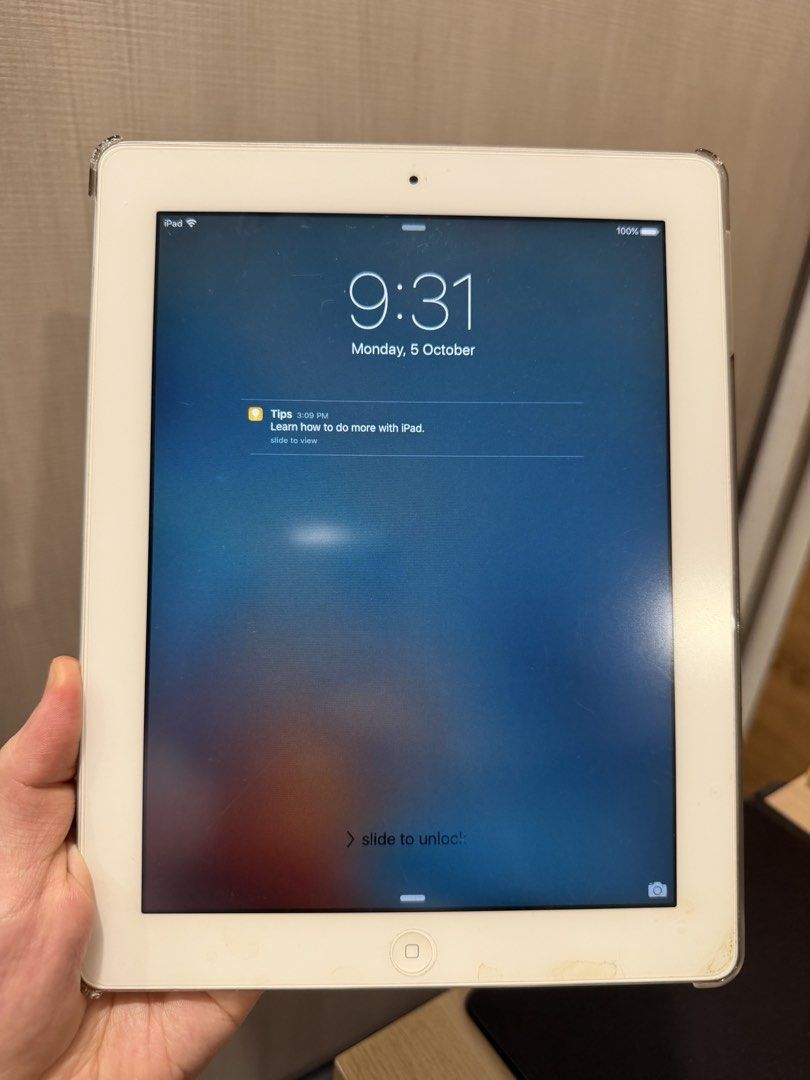 iPad 2nd Gen 32GB WiFi only (Category: iPad) located in Quezon City. Submitted by kyleddude007 (Listing ID 1466129705, Image 1). Description: .