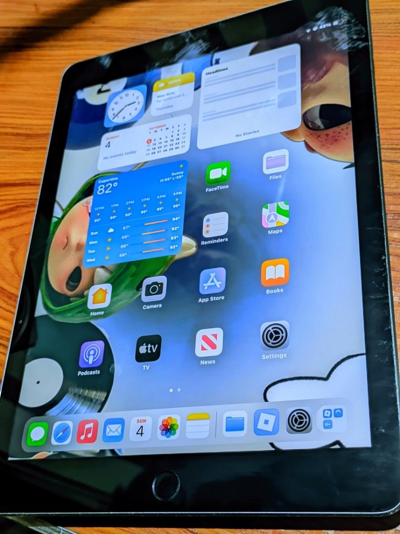 Ipad 6th Generation 128gb Wifi Used Only (Category: iPad) located in Las Pinas. Submitted by tinecy.11 (Listing ID 1466151659, Image 1). Description: for sale ipad 6th generation (ios 17.7.1) WIFI USED ONLY • updated version • nakakahabol sa mga latest apps • can play games (ml, roblox etc) • good quality camera (both malinaw) issue condition lang is fingerprint not working' pero stable padin ang home button. inclusion: unit and cord (usb-iphone)