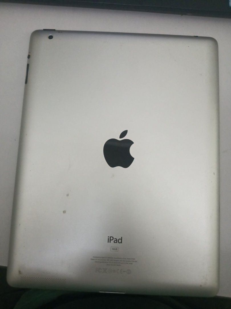 Ipad 2 (Category: iPad) located in Kuala Lumpur. Submitted by eddysmile (Listing ID 1466053875, Image 1). Description: block id. tak diguna nak jual semua. 20 ipad tablet..