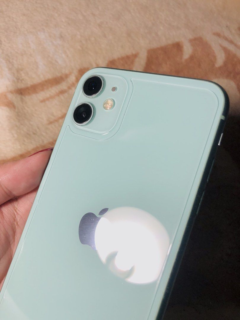 Iphone 11 (Category: iPhone 11 Series) located in Pasig City. Submitted by nadzzj01 (Listing ID 1466030280, Image 3). Description: Iphone 11 Mint Green 128 GB Factory Unlocked True tone ✅ Face id ✅ 100 batt health Makunat and sobrang tagal malowbat No issue Makinis na makinis All in all, it’s in good condition. .