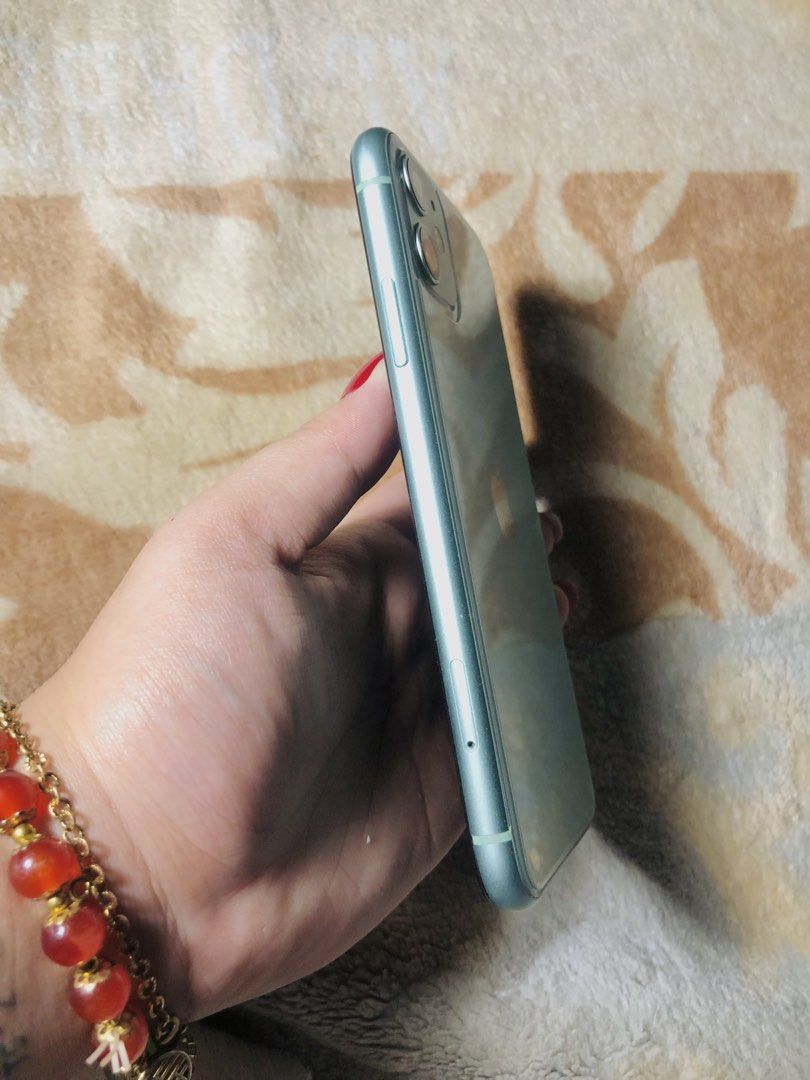 Iphone 11 (Category: iPhone 11 Series) located in Pasig City. Submitted by nadzzj01 (Listing ID 1466030280, Image 2). Description: Iphone 11 Mint Green 128 GB Factory Unlocked True tone ✅ Face id ✅ 100 batt health Makunat and sobrang tagal malowbat No issue Makinis na makinis All in all, it’s in good condition. .