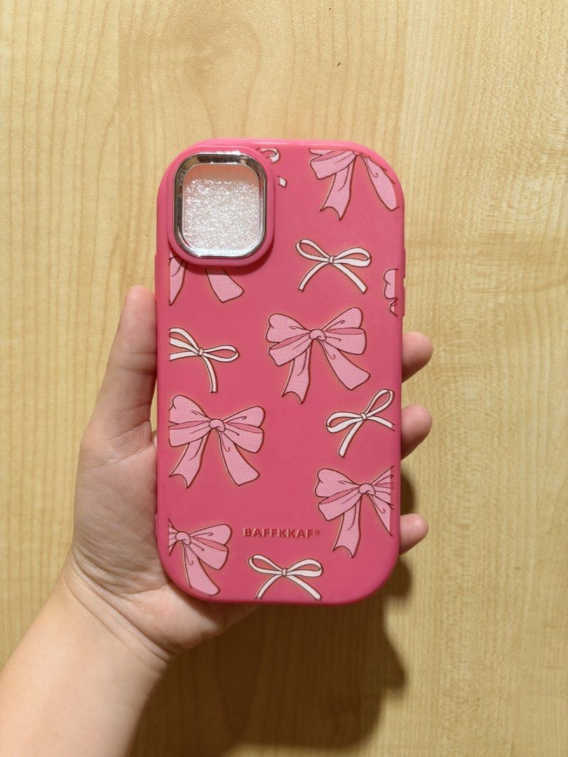 IPHONE 11 CASES (Category: Cases & Sleeves) located in Manila. Submitted by gabriellea00749 (Listing ID 1465959682, Image 2). Description: GET 2 IPHONE 11 CASES FOR 350 PESOS Brand new. Never used talaga i promise.