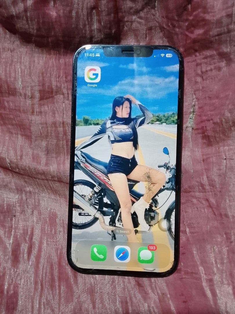 Iphone 12 Pro Max 256gb (Category: iPhone 12 Series) located in Bugasong. Submitted by diane1367 (Listing ID 1466124212, Image 1). Description: Iphone 12 Pro max 256 gb 🌸May Crack po siya sa screen pero smooth padin gamitin kahit sa ML. 🌸 Cameras front and back super linaw 🌸 everything is working at walang pinalitan sa phone 🌸may mga minors scratch sa gilid dahil sa case, makikita Naman po sa picture 🌸US Variant 🌸Yung phone po is nilagyan k