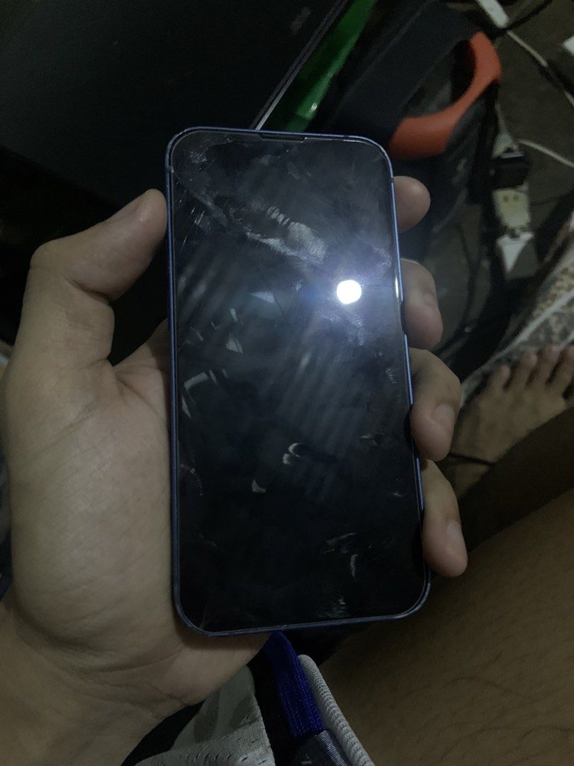 iphone 13 mini 128gb (Category: iPhone 13 Series) located in Los Banos. Submitted by pjayyy_wolf (Listing ID 1466116927, Image 2). Description: fs iphone 13 mini 128gb Iphone 13 mini 10k fix 128gb anysim all working truetone and face id working orig all parts 86bh issue dents at basag lang pero not affected performance at medjo affected front cam sa basag 10k fix rush.