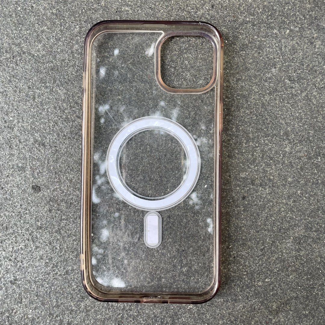 IPHONE 14+ MAGSAFE CASE (Category: Cases & Sleeves) located in Mandaluyong City. Submitted by misstigre__ (Listing ID 1465997174, Image 2). Description: CLEAR CASE MEDYO SIRA NA GILID.