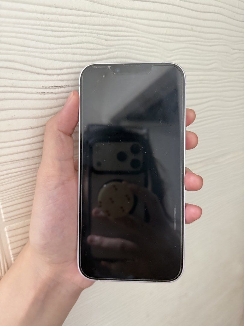Iphone 14 (Purple) (Category: iPhone 14 Series) located in Urdaneta. Submitted by jullianneysabella (Listing ID 1466088457, Image 2). Description: - 76% BH - 256 GB - Minor dents (not noticeable) - No charger included.