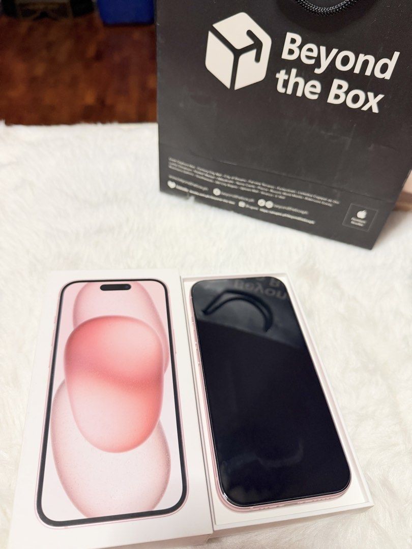 Iphone 15 128GB (Category: iPhone 15 Series) located in Manila. Submitted by thebonitaaa (Listing ID 1466049079, Image 2). Description: ✨Reason for selling: Upgraded to a new iPhone • No known issues / 100% working •No sim restrictions •Face ID working •Battery health: 87% •Camera, speakers, mic, buttons — all working •Never repaired / no replacement parts •Clean and well taken care of •Factory unlocked •Complete with original box & cable •With f