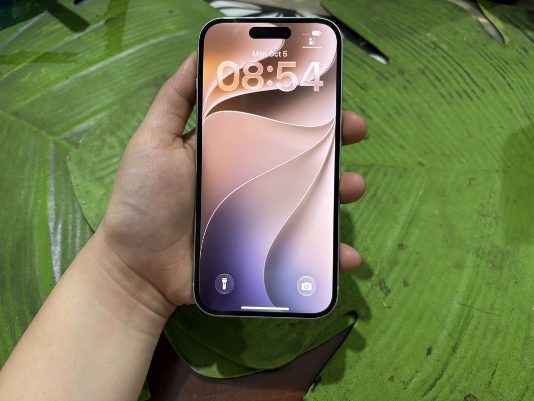 IPHONE 15 (NO ISSUE) (Category: iPhone 15 Series) located in Caloocan City. Submitted by decluttering.my (Listing ID 1465958786, Image 1). Description: - 99% battery health -No charger -Unit only -No issues -With minor scratches only (not noticeable) - Camera is replaced (original apple part) RFS: Unit upgraded to 17.