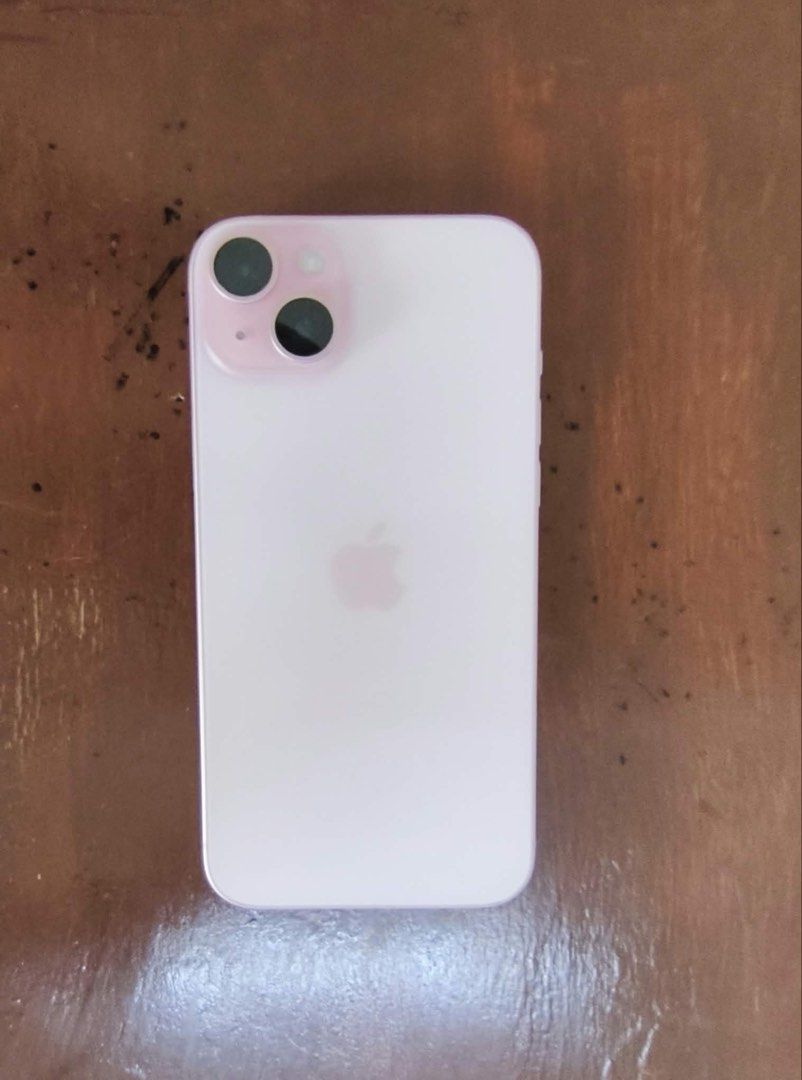 iPhone 15 Plus (Category: iPhone 15 Series) located in Manila. Submitted by rezzy580 (Listing ID 1465955609, Image 1). Description: Iphone 15 Plus🩷🩷🩷 Pink variant 🩷 128 GB Ios 26🍎 Battery life 75%🔋 True tone✅ Camera smooth✅ No history of repair✅ Issue: Few scratches on camera side lens not noticeable with case can send sample on pm Includes Hard transparent case Charging Cord Box Price: 22,500 (Nego if sure buyer) Loc: San pedro Meet only M