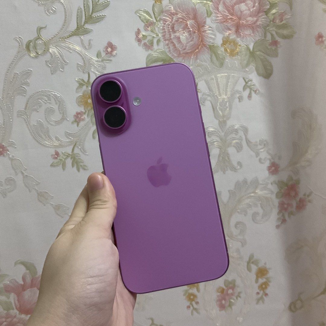 Iphone 16 (Category: Others) located in Pasay City. Submitted by violets.store (Listing ID 1465999664, Image 2). Description: Iphone 16 128 gb with box and cases no charger makinis/lady owned bh 91% las piñas area.