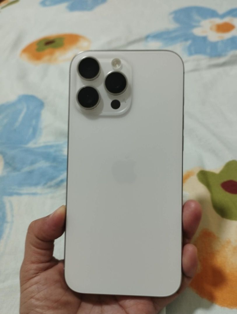 IPhone 16 Pro max (Category: iPhone 16 Series) located in Quezon City. Submitted by boss091415 (Listing ID 1466120439, Image 2). Description: .