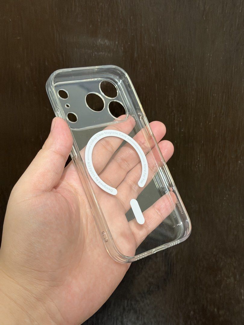 iPhone 17 Pro Ugreen Clear Magnetic MagSafe Case with Camera Cover (Category: Cases & Sleeves) located in Quezon City. Submitted by dreeeeeeee (Listing ID 1466019624, Image 2). Description: * For iPhone 17 Pro (NOT Max) * With slight yellowing * Near LRT 2 Gilmore Station (condo lobby) po for Lalamove, Grab, or pickup.