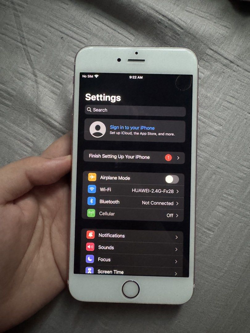 Iphone 6splus 64gb (Category: iPhone 6 Series) located in Plaridel. Submitted by nicsxxz (Listing ID 1466053472, Image 2). Description: RUSH SALE 1500fix Iphone 6sPlus 64Gb Ios 15 Homebutton working Anysim/Unlireset Camera working With original box pa Issue: Black in screen No fingeprint Dents sa lower part Plaridel location For pick up only (no shipping/lalamove) Cash payment only As is no return refund once na nasa buyer na Unli check.