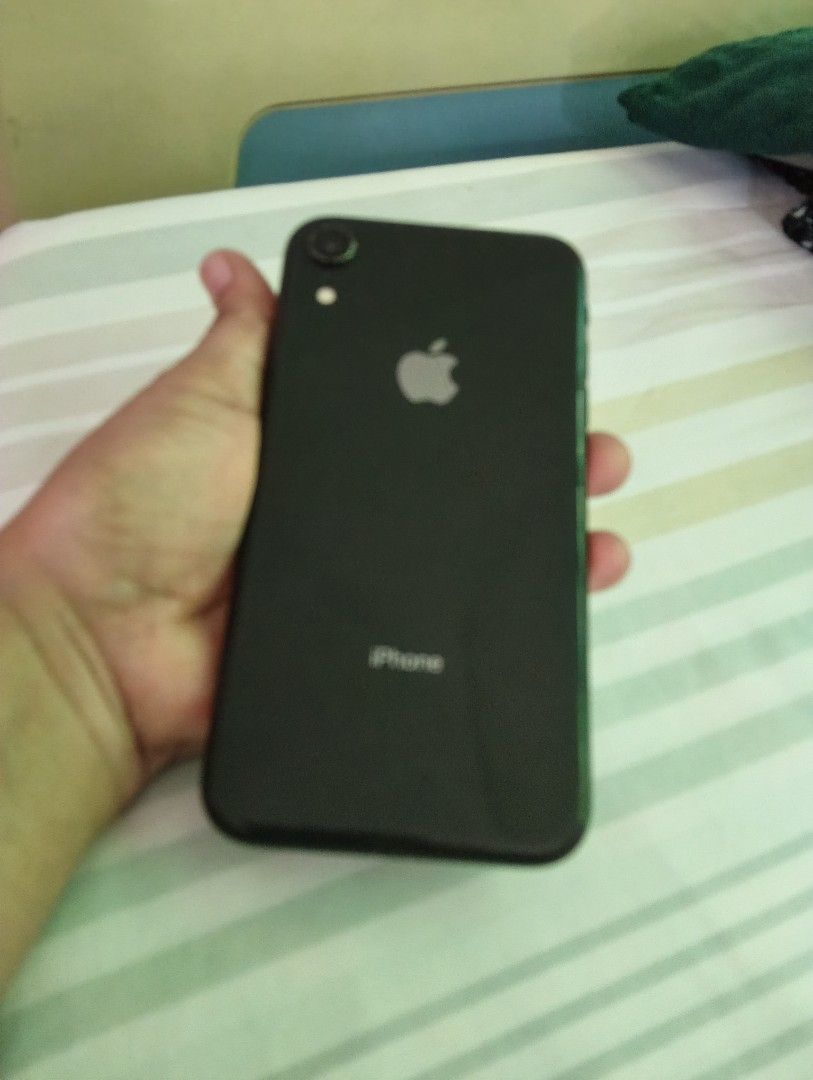 IPHONE XR (Category: iPhone X Series) located in Mandaluyong City. Submitted by quickmountain.780662 (Listing ID 1466015252, Image 1). Description: NO ISSUE 128GB BH ONLY 70% WIRE 2 CASE TG bough in sm sta mesa.