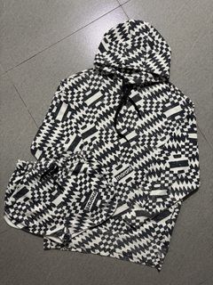 (Category: ) located in . Submitted by re_sell01 (Listing ID 1465983103, Image 1). Description: .