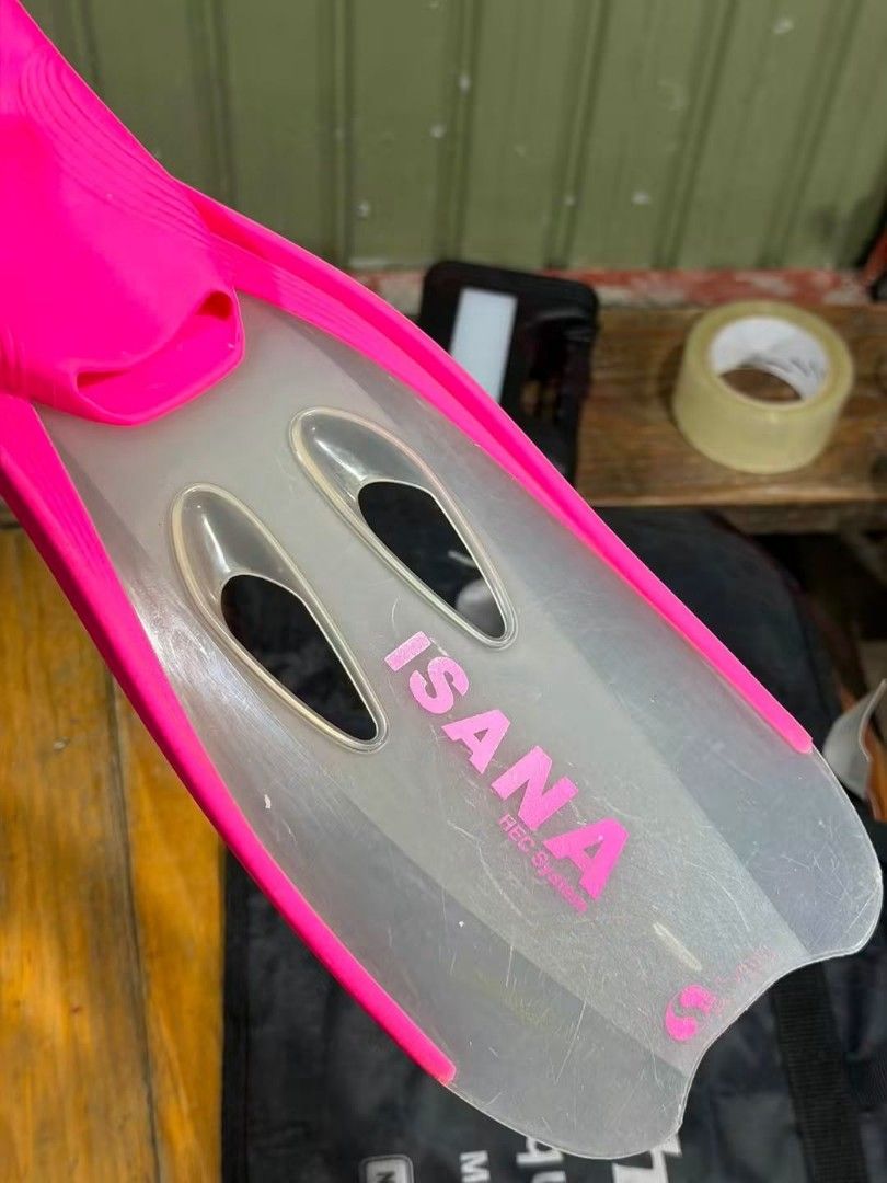 isana swim fins (Category: Bikinis & Swimsuits) located in Sablan. Submitted by gongonshelley12 (Listing ID 1466142443, Image 3). Description: 520 ONLY ISANA SWIMFINS SIZE 31-33 GOODS NA GOODS PO ETO.