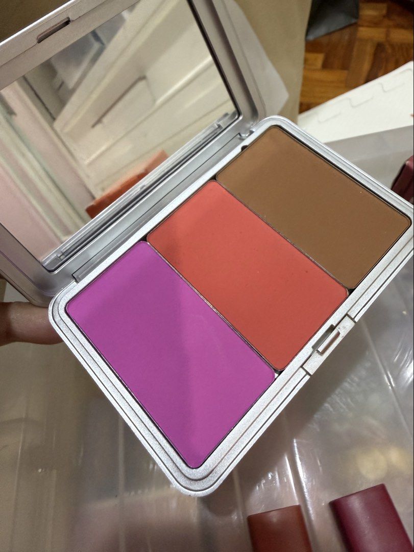 Issy and Co Blush & Contour Trio Palette Customizable (Category: Makeup) located in Quezon City. Submitted by beautycallph (Listing ID 1466140052, Image 1). Description: Issy powder blush insert in Heat Issy powder blush insert in Heated Issy Contour Insert Issy customizable Eye & Face Palette Take all for 480 only Rfs moving house.