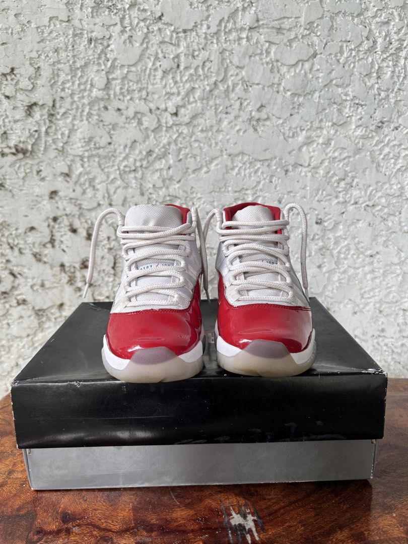 J11 CHERRY RED (Category: Casual Shoes) located in Guimbal. Submitted by yoysthrift (Listing ID 1466031932, Image 3). Description: COMPLETE BOX AUTHENTIC SIZE 8.5 STILL NEGOTIABLE.