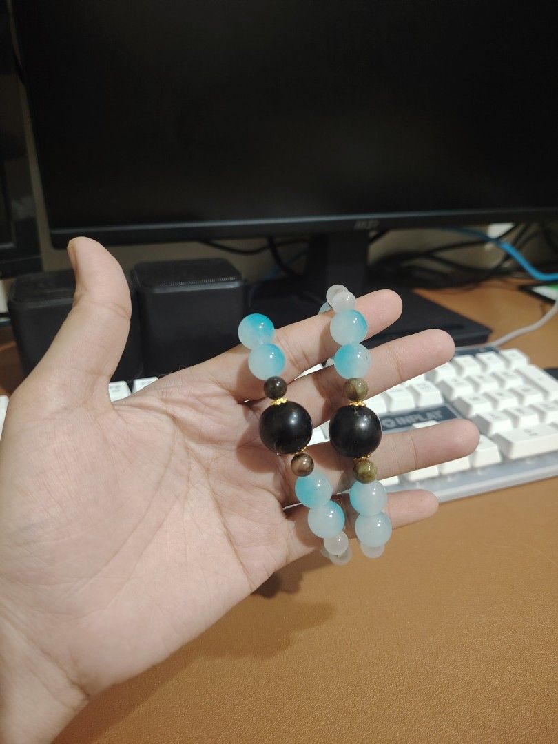 Jade + Cateye + Agate Stone Bracelets (Category: Bracelets) located in Caloocan City. Submitted by cherishedfinds (Listing ID 1466099119, Image 2). Description: -Real Stone - 280 each 💠 Get both for 520 - Note: Some beads may have slight imperfections in shape, roundness, or surface details. These are normal characteristics. - Spent 500, get a freebie 🎁 You may add items from my other listings 💯.