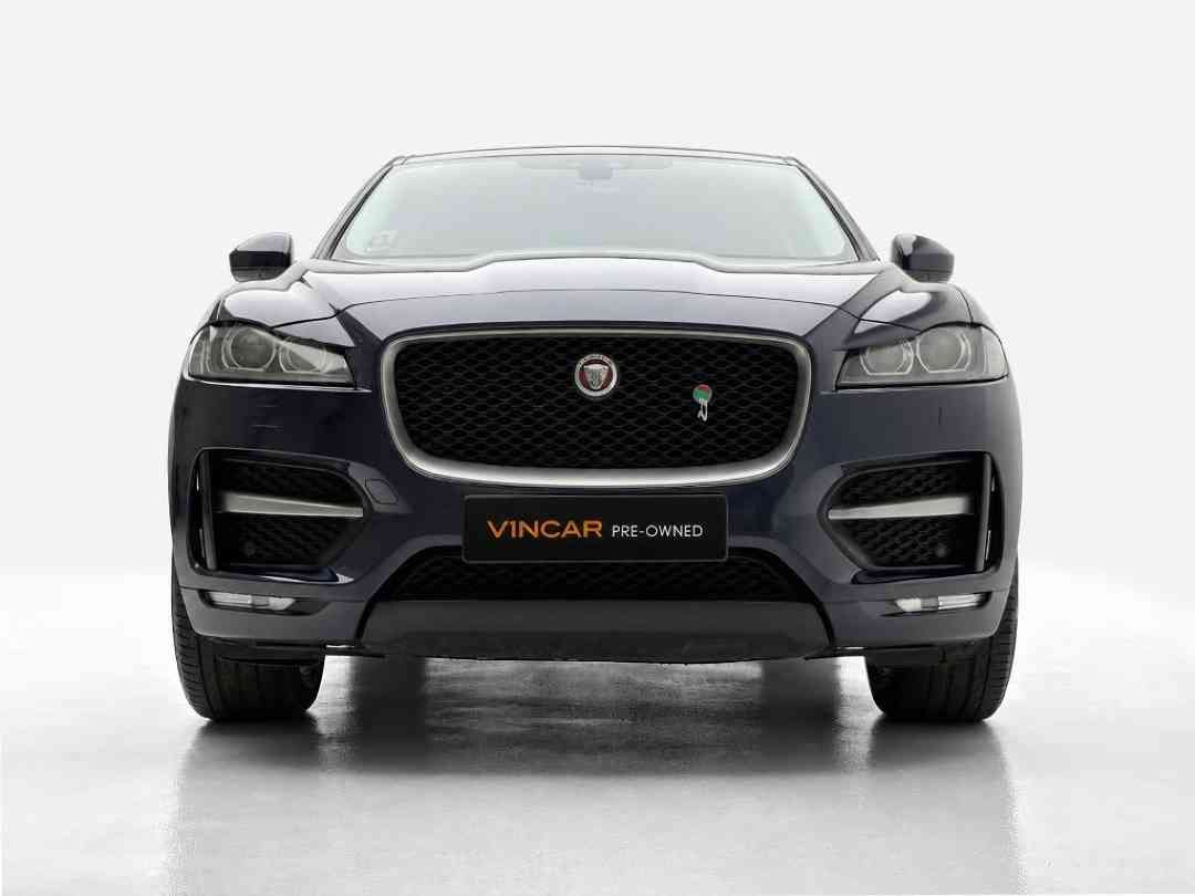 Jaguar F-PACE 3.0A V6 Supercharged R-Sport (Category: Used Cars) located in Singapore. Submitted by vincar_pre-owned (Listing ID 1465968472, Image 1). Description: Rare 3.0 R-Sport variant! Not your usual SUV, powerful and engaging drive on demand! Spacious and comfortable interior for any occasion! Contact us today to arrange a viewing for this unit at the v1ncar pre-owned showroom now! Accessories: Auto headlamps, Bluetooth, Panoramic glass roo