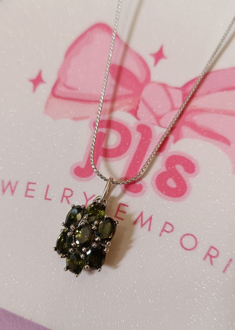 Japan Real Natural Peridot pendant (Category: Necklaces) located in General Mariano Alvarez. Submitted by plsjewelryemporium (Listing ID 1465637400, Image 2). Description: Japan Real Peridot Pendant bail is tested 925 silver (the chain is untested) heavy settings 17 inches PHP 1,100 free shipping via J&t express MOP: Gcash MOD: J&t express and lalamove NO COD/COP.