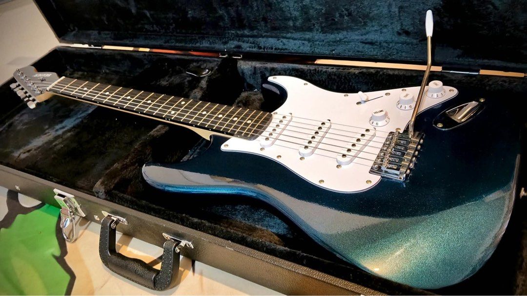 Japan Selder Electric Guitar (Category: Musical Instruments) located in Manila. Submitted by bentaandco (Listing ID 1466107145, Image 2). Description: Mid range selder Scored from japan Full set up with new ernieball strings Plug and play No issues Location cabuyao laguna ❌Hard case not included ✅Free soft case ✅Free jack.