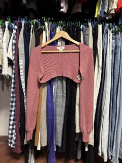 (Category: ) located in . Submitted by isabelasthriftclothes (Listing ID 1466097944, Image 1). Description: .