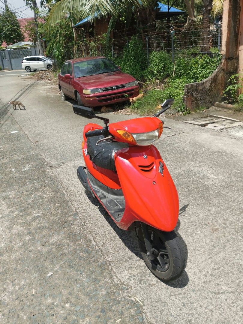 Jog zr (Category: Announcements) located in Cainta. Submitted by jhenjjd06 (Listing ID 1466022410, Image 1). Description: : Selling a Yamaha Jog ZR 50cc scooter in bright red body finish. Great for quick runs, neighborhood errands, or private property use. Key Details: Engine Size: 50cc Condition: Excellent running condition, smooth engine, ready to ride Status: No papers (No OR/CR) — ideal for personal, subdivision, or farm/project use Features: