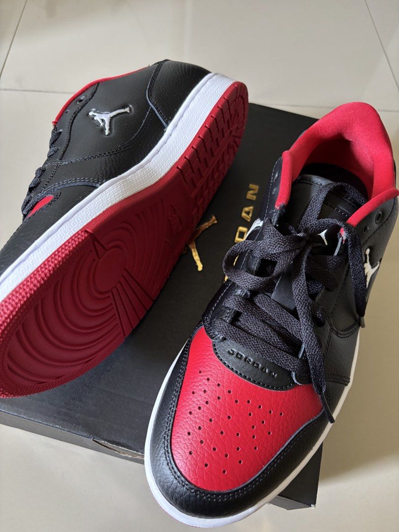 Jordan Court Connect Low AUTH (Category: Sneakers) located in Cagayan de Oro. Submitted by authenticstuffsdecluttering (Listing ID 1465994333, Image 3). Description: - Model: Jordan court connect low - Colorway: Black and Red (Classic Bred) - Size: US 9 / EUR 42.5 - Material: Premium tumbled leather upper with perforated toe box - Sole: White midsole and red rubber outsole - Details: Signature Jordan branding on tongue and heel tab - Condition: B