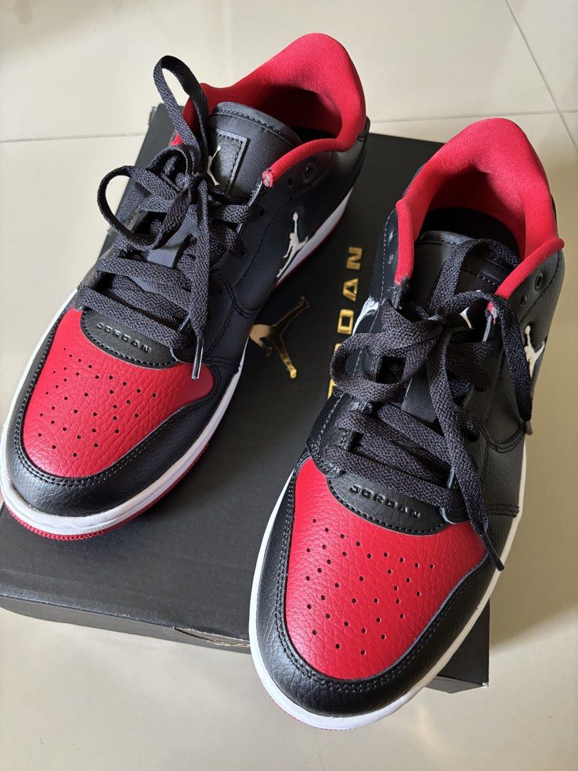 Jordan Court Connect Low AUTH (Category: Sneakers) located in Cagayan de Oro. Submitted by authenticstuffsdecluttering (Listing ID 1465994333, Image 2). Description: - Model: Jordan court connect low - Colorway: Black and Red (Classic Bred) - Size: US 9 / EUR 42.5 - Material: Premium tumbled leather upper with perforated toe box - Sole: White midsole and red rubber outsole - Details: Signature Jordan branding on tongue and heel tab - Condition: B