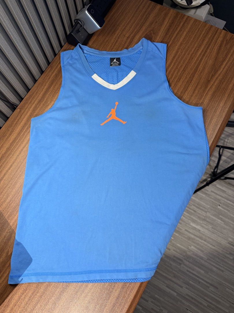 Jordan tanktop (Category: Activewear) located in Bulacan. Submitted by jomar_0705 (Listing ID 1466151047, Image 2). Description: Jordan Tanktop XXL on tag W21 L28 Good condition No issue.