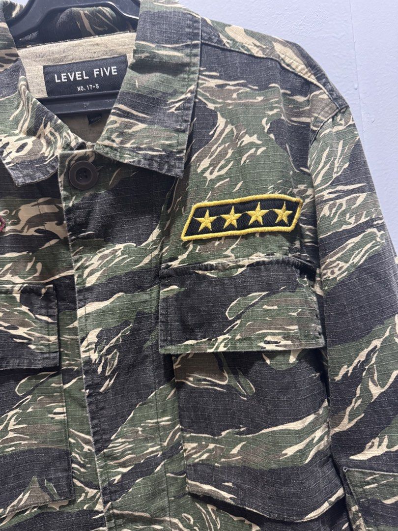 Jungle Jacket | Non Govt Issued. (Category: Coats, Jackets and Outerwear) located in Davao. Submitted by buymyclosetph (Listing ID 1466102680, Image 3). Description: No flaws —- Length 26 — Width 20 .
