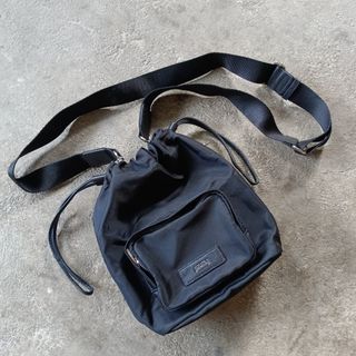 (Category: ) located in . Submitted by drop.ph (Listing ID 1466012240, Image 1). Description: .