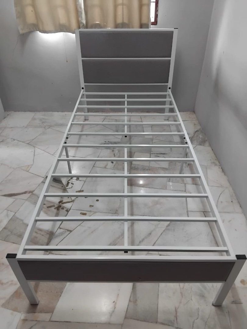 Single Bedframe (Category: Bed Frames & Mattresses) located in Shah Alam. Submitted by pandayiyii (Listing ID 1466129406, Image 1). Description: - rarely used. Can dm me for more pictures - self pickup puncak alam.