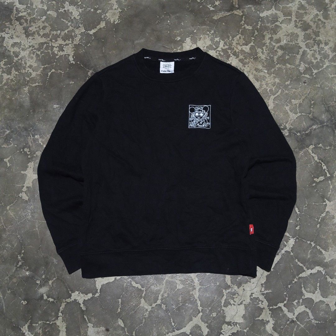 Keith Haring Andy Mouse Embroid Sweatshirt (Xs) (Category: Coats, Jackets and Outerwear) located in Davao. Submitted by sangkalamsthrift88 (Listing ID 1466024026, Image 1). Description: .