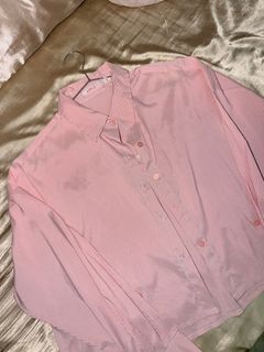 (Category: ) located in . Submitted by wardrobebyzatii (Listing ID 1466095358, Image 1). Description: .