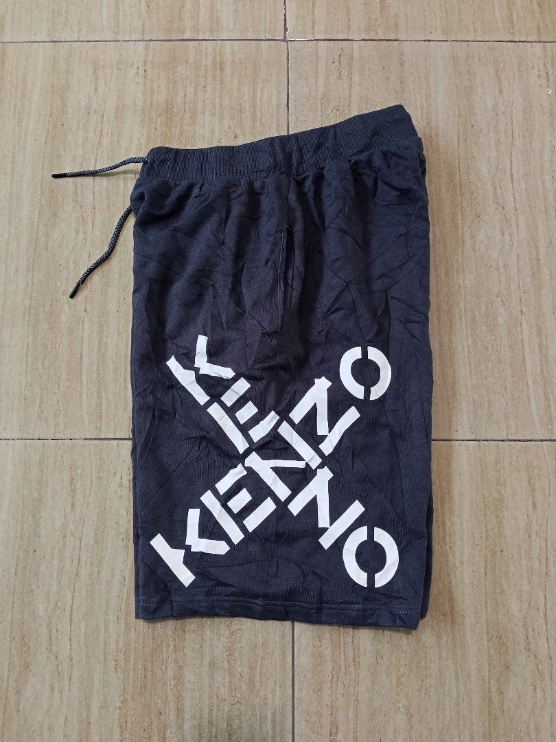 Kenzo Cotton short (Category: Shorts) located in Glan. Submitted by cpaharodde48008 (Listing ID 1466072511, Image 3). Description: Kenzo Cotton short size Large Width - 28-30.