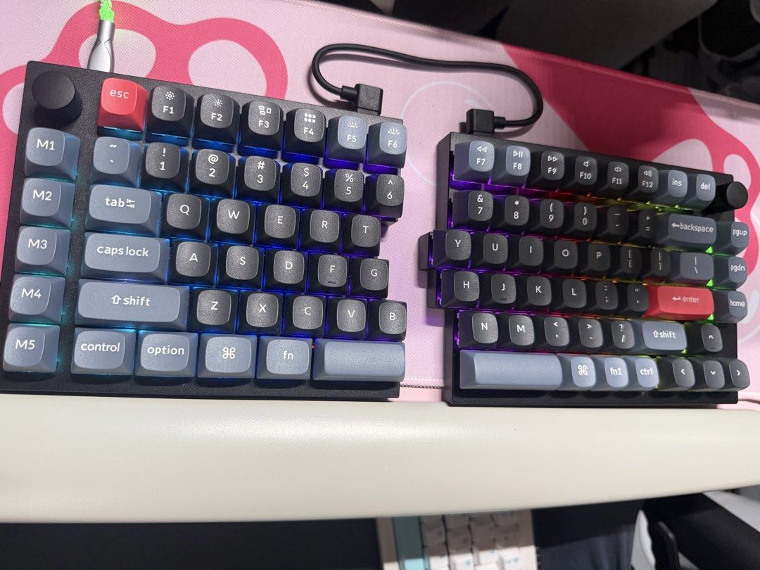 keychron q11 keyboard 分體式鍵盤 （分類：電腦鍵盤及相關產品）位於 Hong Kong。 由 eden7777 提交（商品編號 1466046009，圖片 3）。簡介： keyboard 連 透明收納盒 9成新 調景嶺地鐵站交收。