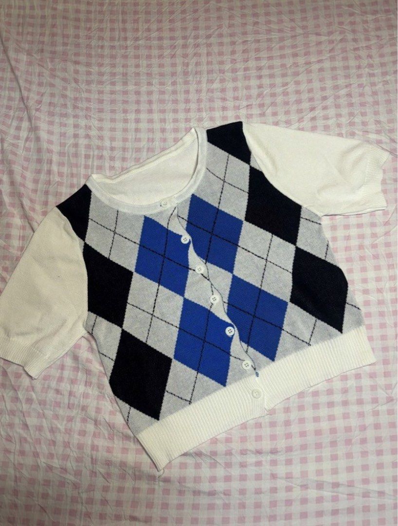 Korean Argyle Knitted Top (Category: Others Tops) located in San Juan City. Submitted by angel_aura_archive (Listing ID 1466042204, Image 1). Description: - All of the details are here n po so pls matuto po magbasa and no to low bailers!! I can give discount if marami po kukunin. They are not from ukay and they are from my personal collection from my closet (purpose is to declutter)..