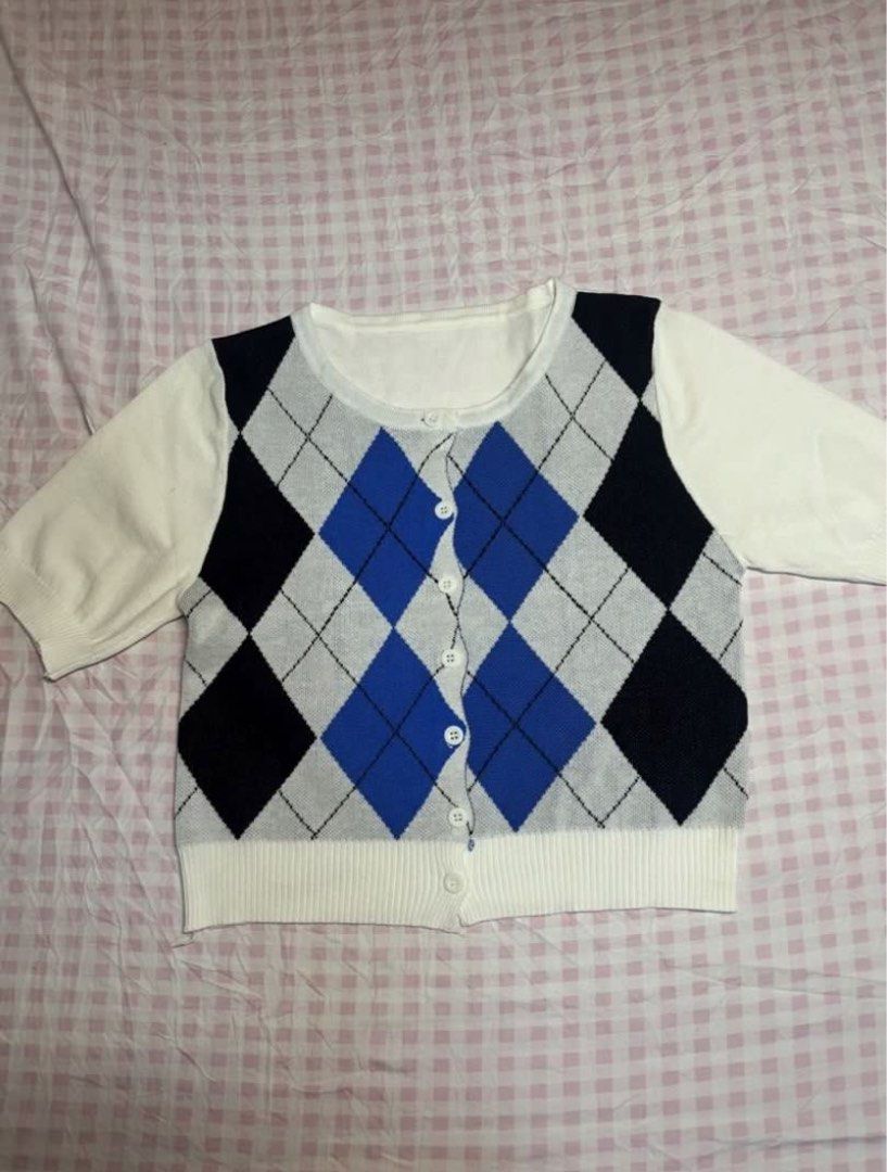 Korean Argyle Knitted Top (Category: Others Tops) located in San Juan City. Submitted by angel_aura_archive (Listing ID 1466042204, Image 2). Description: - All of the details are here n po so pls matuto po magbasa and no to low bailers!! I can give discount if marami po kukunin. They are not from ukay and they are from my personal collection from my closet (purpose is to declutter)..