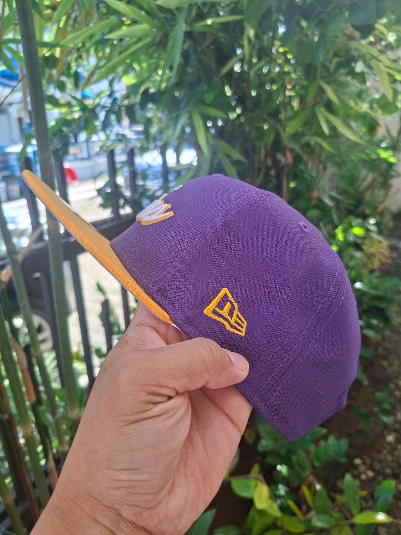 LA Lakers "Script" (Category: Caps & Hats) located in Cainta. Submitted by cap_pits (Listing ID 1466020874, Image 3). Description: 100% Polyester Snapback.