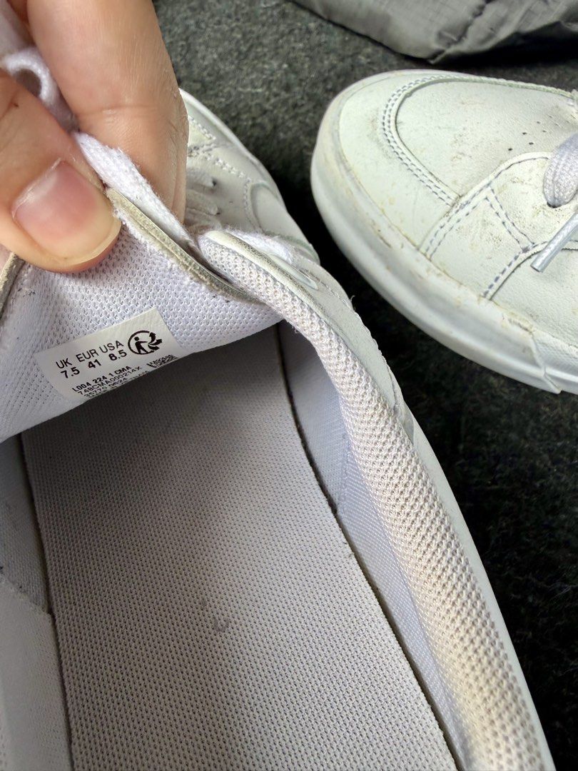 Lacoste L004 White Sneakers Size 8.5 (Category: Sneakers) located in Manila. Submitted by miggy069 (Listing ID 1465984580, Image 3). Description: - Brand: Lacoste L004 - Color: White with grey accent stripes - Size: US 8.5 / UK 7.5 / EUR 41 - Details: Traditional lace-up front, embossed croc logo on heel, textured white rubber cupsole - Condition: General wear on leather uppers and minor scuffs on midsoles from regular use - Cleanliness: Clean in