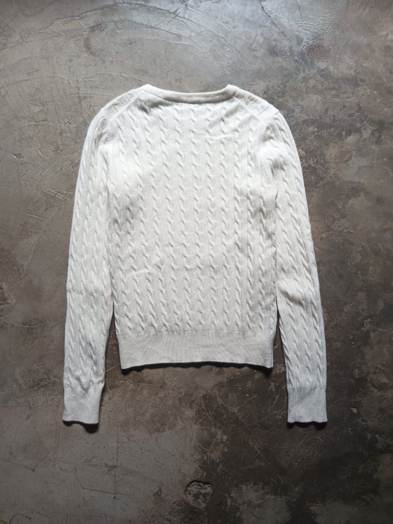 Lacoste wool crew neck cable knit sweater-small (Category: Longsleeves) located in Davao. Submitted by hisdef (Listing ID 1465980261, Image 3). Description: Lacoste wool crew neck cable knit sweater Condition- like new issue- none size on tag- 34 Dimensions in inches width-14.5 length-22 shoulder-13.5 sleeve-24.