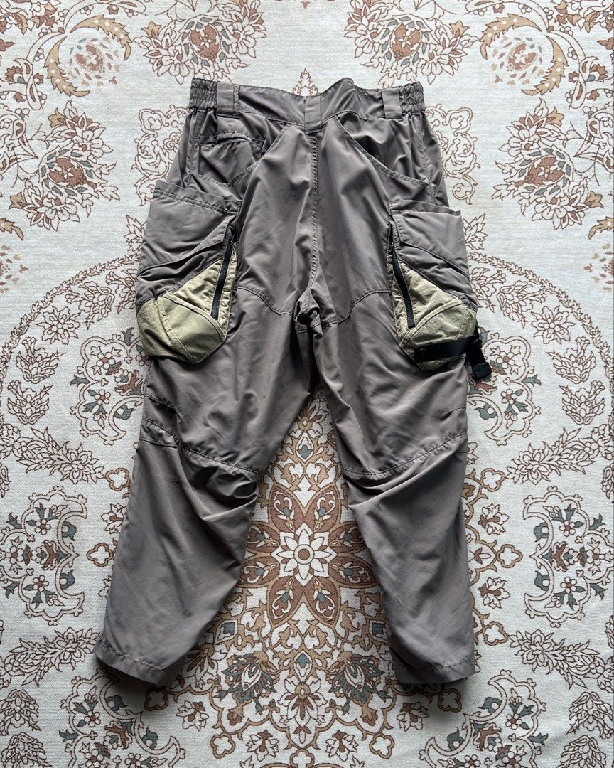 Lakh Multipocket Buckle Pocket Outdoor Pants (Category: Trousers) located in San Jose del Monte. Submitted by oneoff.phils (Listing ID 1466120665, Image 3). Description: Lakh Multipocket Buckle Pocket Outdoor Pants Waist 32-34 Length 39 Leg Hole 7.5 P1600 Issue: None (Swipe for detailed pics) • No cancellation of orders • Orders would usually take 2-3 days for cleaning and packing before shipment 🚀Shipping via J&T.