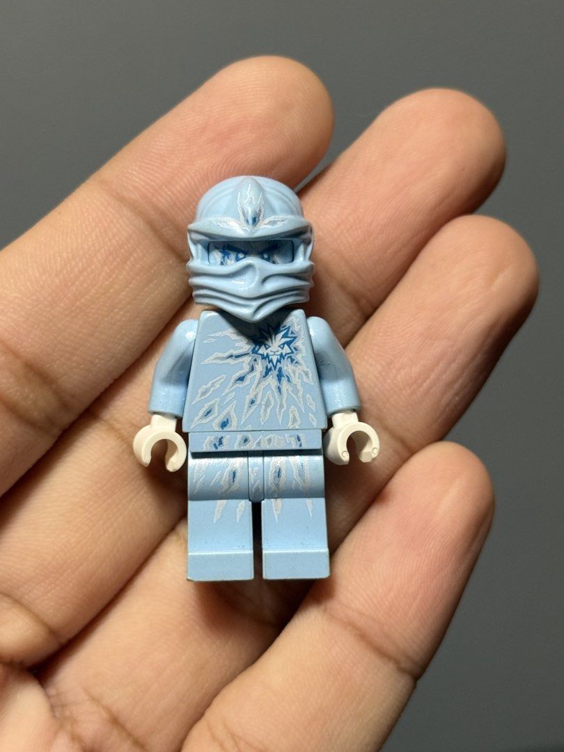 Lego Ninjago NRG Zane (Category: Figurines & Statues) located in Manila. Submitted by de_clutterph (Listing ID 1466000301, Image 1). Description: In mint condition, check the pics negotiable price, message lang po.