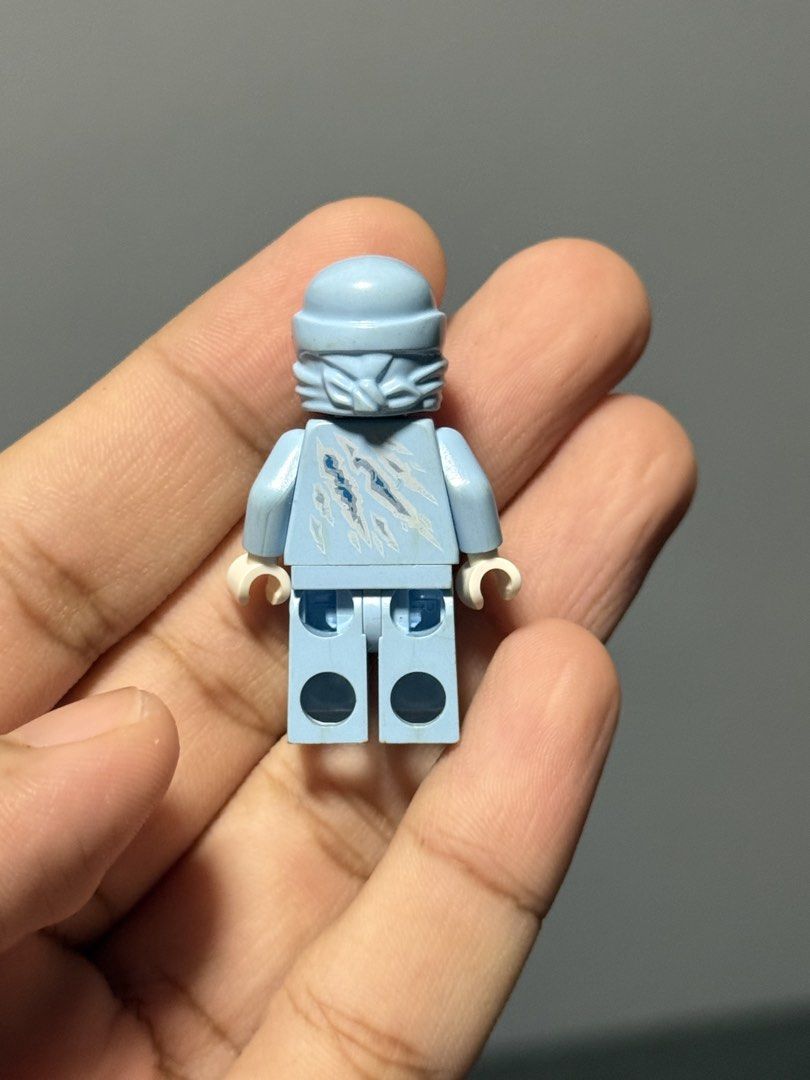 Lego Ninjago NRG Zane (Category: Figurines & Statues) located in Manila. Submitted by de_clutterph (Listing ID 1466000301, Image 2). Description: In mint condition, check the pics negotiable price, message lang po.
