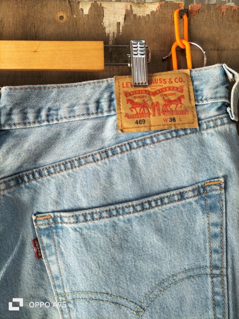 Levi's (Category: Shorts) located in Baler. Submitted by jaydeebaltazar (Listing ID 1466019078, Image 3). Description: Levi's good excellent no issue size: 34.