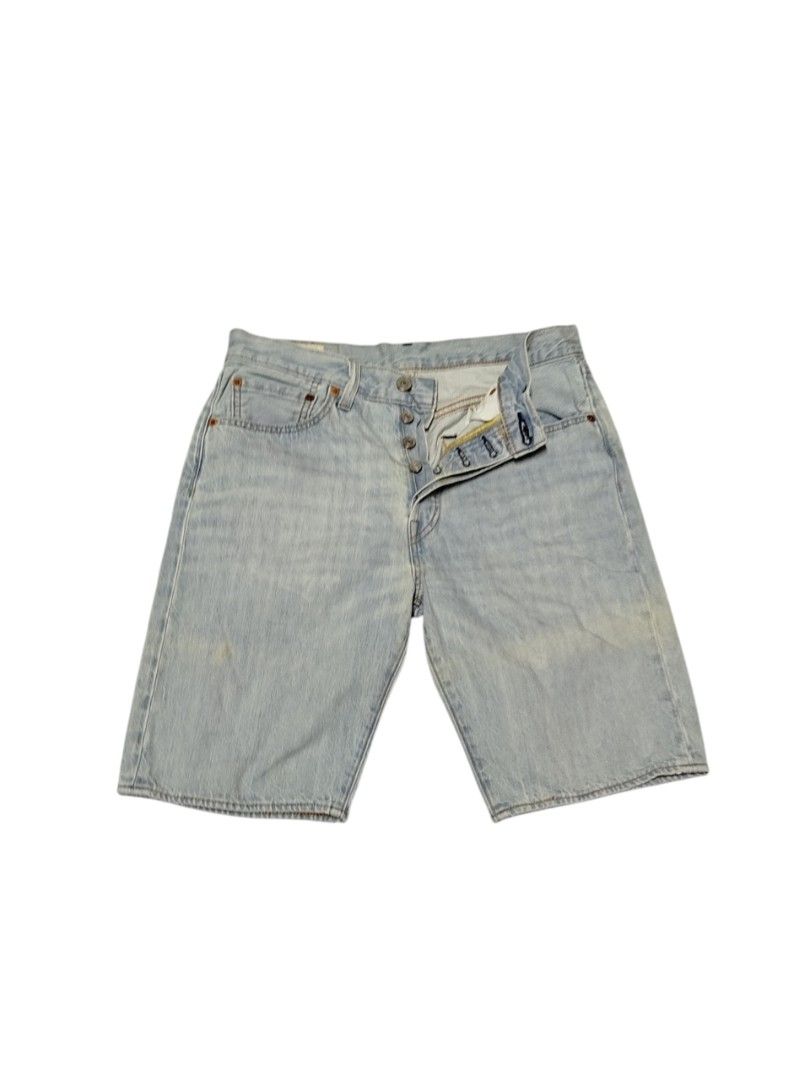 LEVI'S 501 DENIM SHORT (Category: Shorts) located in Bayombong. Submitted by Gentlemans_ClosEt (Listing ID 1466112067, Image 2). Description: LEVI'S 501 DENIM SHORT BIG E RED TAG WAISTLINE: 31 GOOD CONDITION.