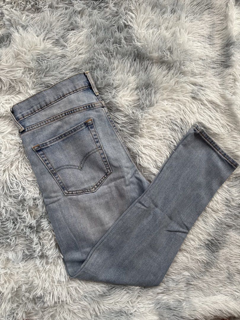 Levis 510 Pants (Category: Jeans) located in Taguig. Submitted by mrwickjohn67 (Listing ID 1466084818, Image 2). Description: Excellent condition Issue: none Size: (in inches) Waistline: 30-32, Length: 39, Crotch: 14, Hem: 6.5.