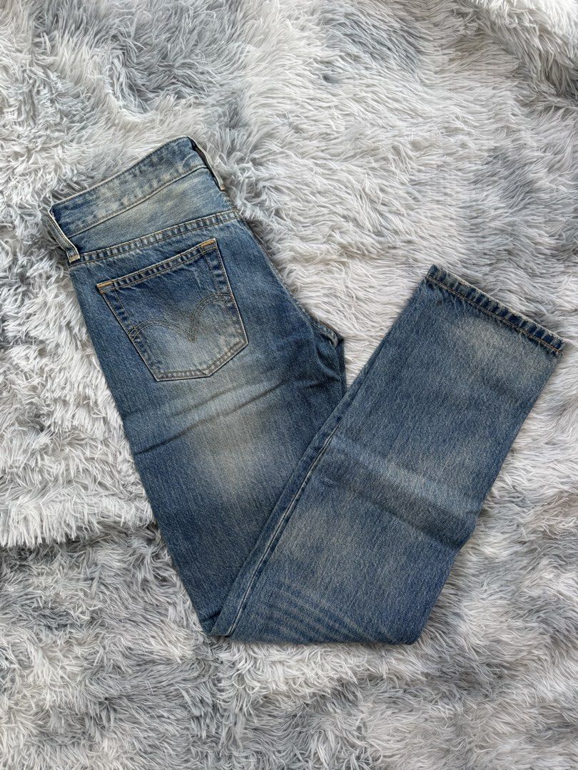 Levis Buttonfly pants for her (Category: Jeans) located in Taguig. Submitted by mrwickjohn67 (Listing ID 1466084423, Image 2). Description: Excellent to new Issue: none Size: (in inches) Waistline: 26-28, Length: 41, Crotch: 11, Hem: 7.